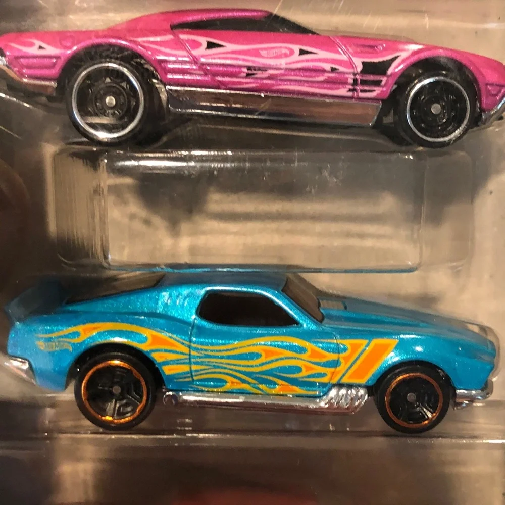 Mattel Hot Wheels Flames Die-Cast Car Set - Green, Red, Pink, Blue, Orange